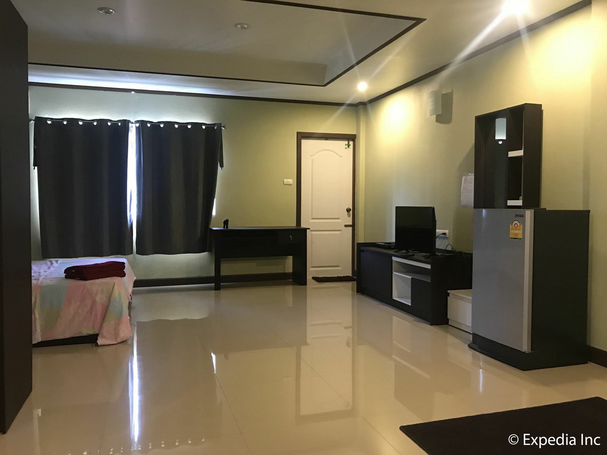 Burnout Guesthouse Pattaya Εξωτερικό φωτογραφία